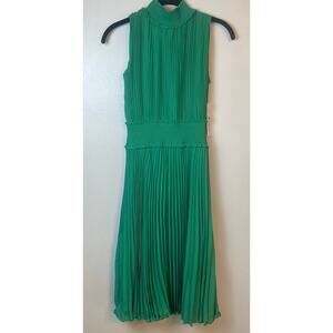 Nanette Lepore Green Sleeveless Flowy Dress 2 NWT New Pleated High Neck